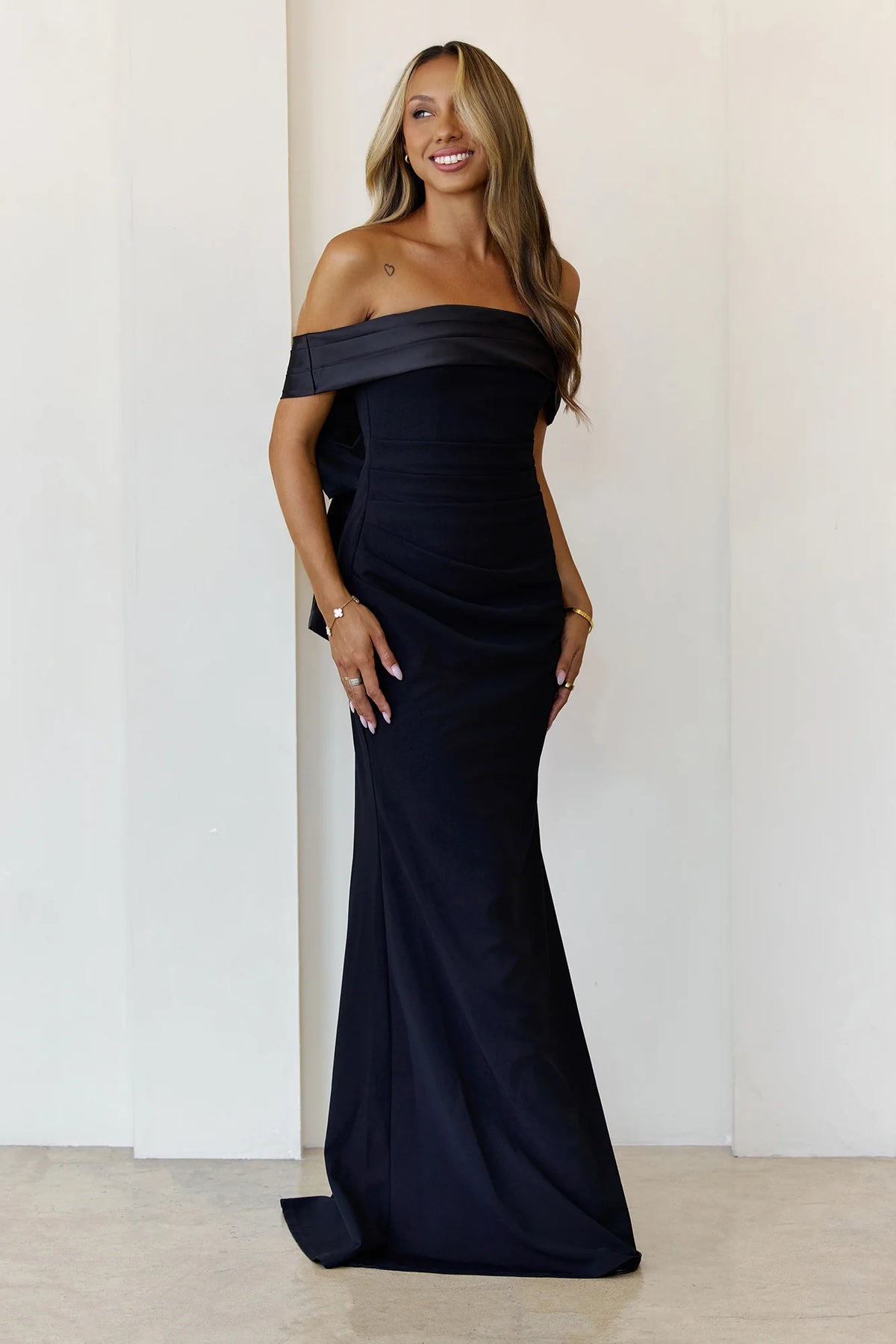 The Sleek Soirée Off Shoulder Maxi Dress Plum