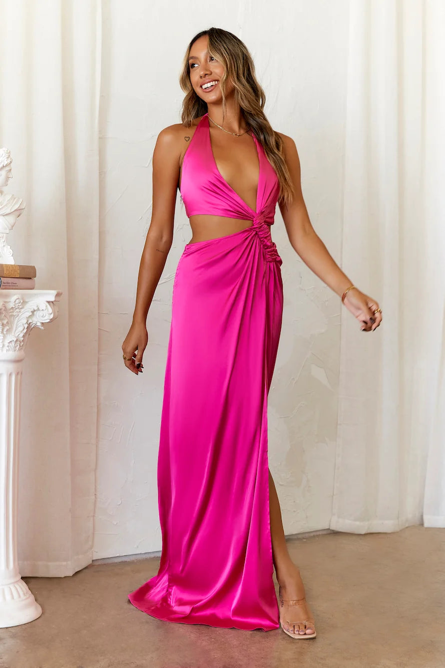 HELLO MOLLY Make Them Stop and Stare Maxi Dress Black